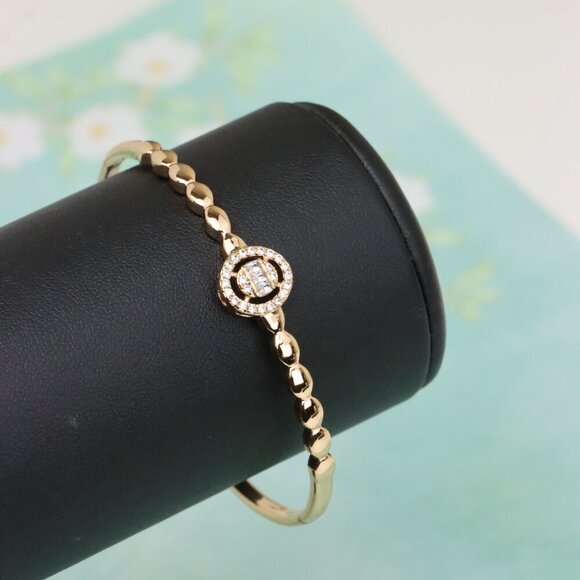 Round Halo Centerpiece Rose Gold Bangle with Textured Band Design, XPBL0522 - Picture 7 of 15